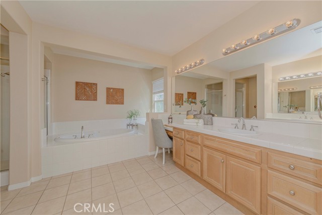 25228 Coral Canyon Road, Corona CA: https://media.crmls.org/medias/479e4923-7a54-4b85-9025-60bcbb1be958.jpg