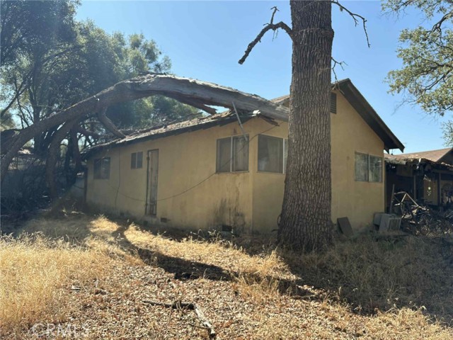 45304 Road 621, Ahwahnee CA: https://media.crmls.org/medias/479e6078-247a-4f08-8377-ee25f567ed8c.jpg