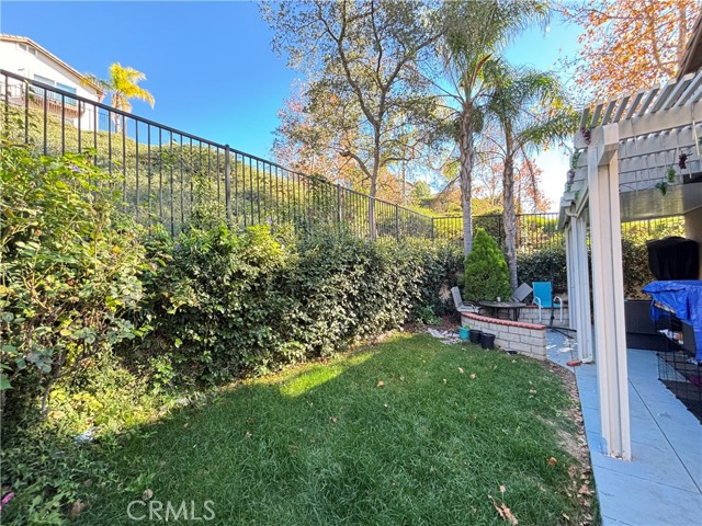 Detail Gallery Image 24 of 28 For 27700 Thalia Ln, Canyon Country,  CA 91351 - 3 Beds | 3 Baths