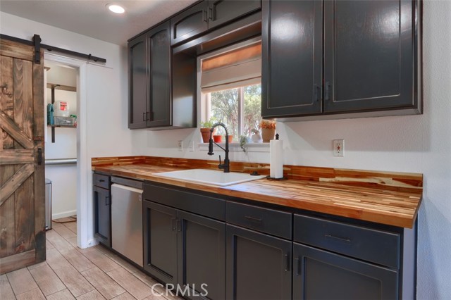 Detail Gallery Image 13 of 43 For 3848 Sherrod Rd, Mariposa,  CA 95338 - 2 Beds | 2 Baths