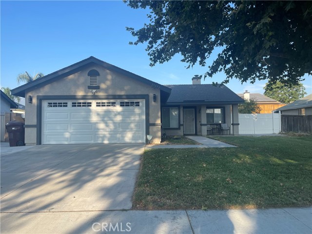 Detail Gallery Image 1 of 28 For 25192 Steiner Dr, Hemet,  CA 92544 - 3 Beds | 2 Baths