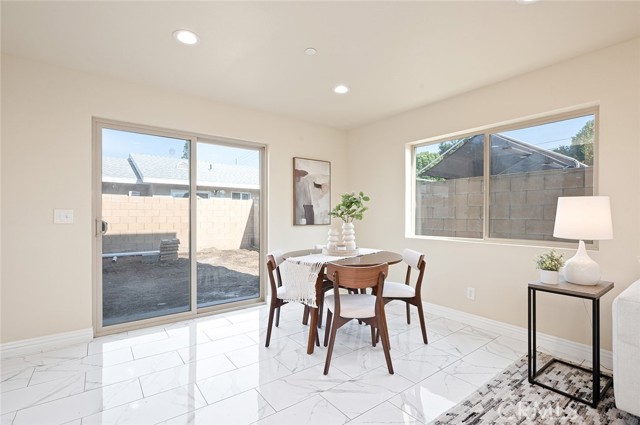 Detail Gallery Image 9 of 51 For 1920 C St, La Verne,  CA 91750 - 4 Beds | 2/1 Baths