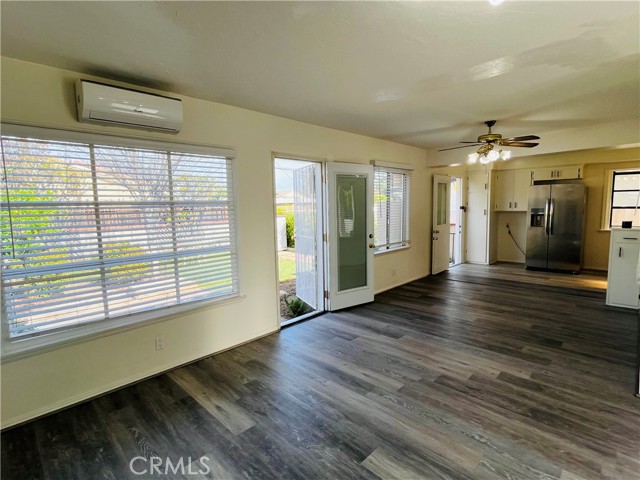 Detail Gallery Image 9 of 23 For 18829 Martha, Tarzana,  CA 91356 - 2 Beds | 1 Baths