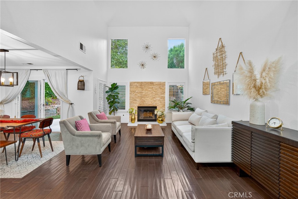 MLS #SR25219485 image #2