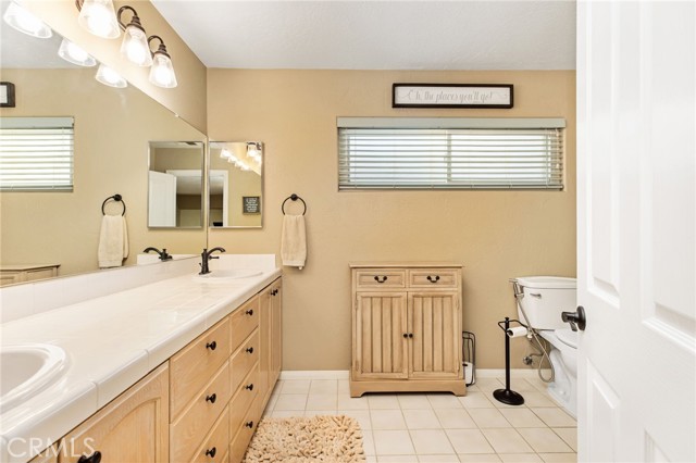 Detail Gallery Image 29 of 54 For 29172 Longhorn Dr, Canyon Lake,  CA 92587 - 4 Beds | 3 Baths