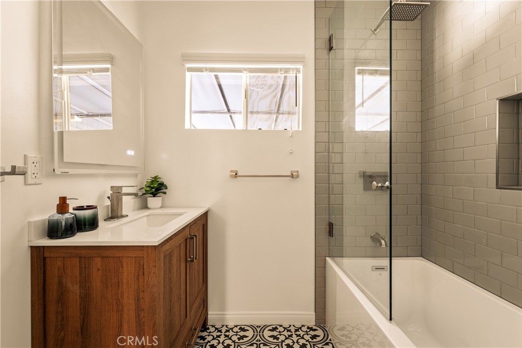 MLS #SR25252811 image #16