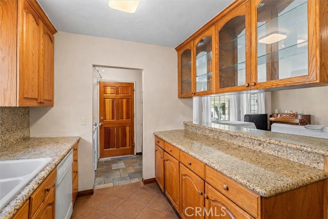 Detail Gallery Image 11 of 35 For 9370 Dorrington, Arleta,  CA 91331 - 3 Beds | 2 Baths