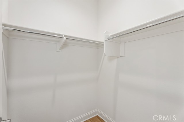 Detail Gallery Image 9 of 30 For 923 E 3rd St, Santa Ana,  CA 92701 - 4 Beds | 3/1 Baths