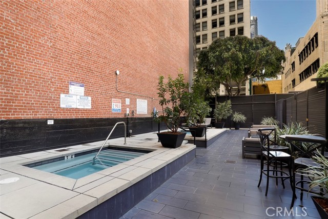 Detail Gallery Image 25 of 44 For 460 S Spring St #1005,  Los Angeles,  CA 90013 - 2 Beds | 2 Baths