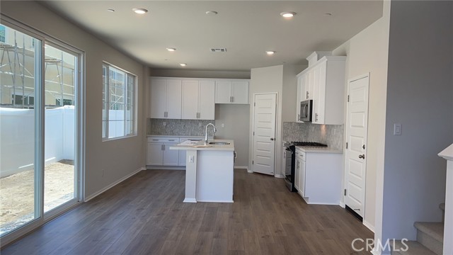 Detail Gallery Image 20 of 23 For 40718 Melrose Dr, Temecula,  CA 92591 - 4 Beds | 3 Baths