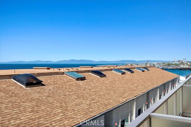 615 Esplanade, Redondo Beach CA: https://media.crmls.org/medias/47a3e02f-7c4e-4c5b-a14e-c73034f68495.jpg