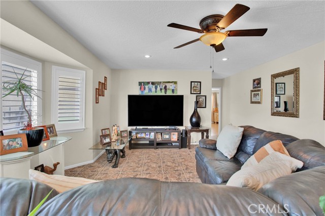 Detail Gallery Image 9 of 48 For 15545 Dale Evans, Apple Valley,  CA 92307 - 3 Beds | 2 Baths