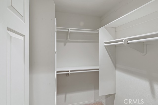 Detail Gallery Image 12 of 19 For 4334 Colbath Ave #304,  Sherman Oaks,  CA 91423 - 2 Beds | 3 Baths