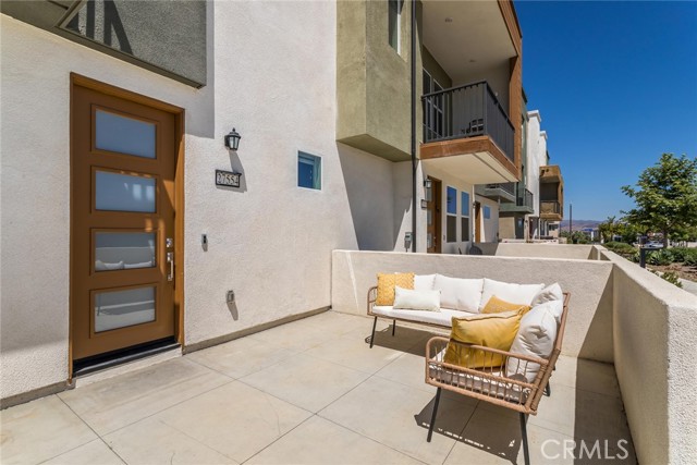 Detail Gallery Image 8 of 75 For 27554 Sparrow Ct, Valencia,  CA 91381 - 3 Beds | 2/1 Baths