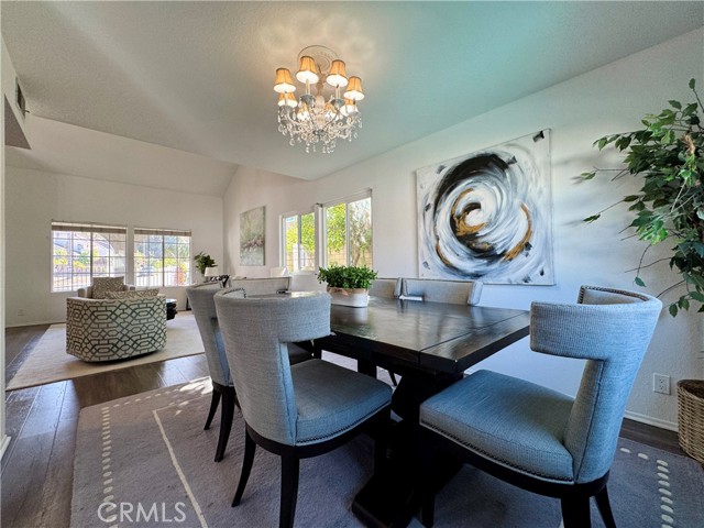 Detail Gallery Image 9 of 48 For 21 N Slope Ln, Pomona,  CA 91766 - 4 Beds | 2/1 Baths
