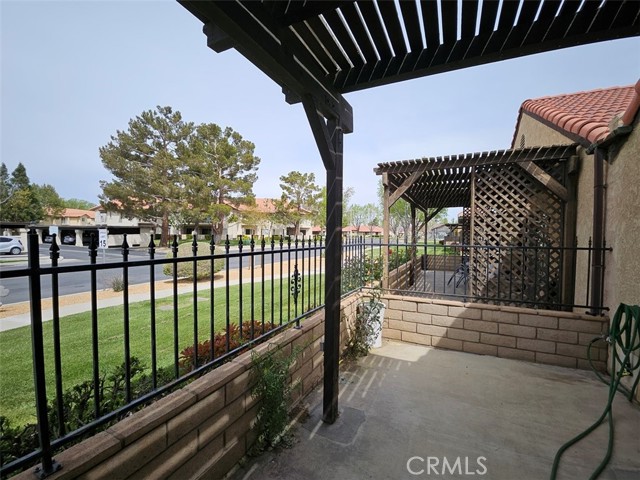 Detail Gallery Image 15 of 16 For 11620 Locust Ln, Apple Valley,  CA 92308 - 2 Beds | 2 Baths