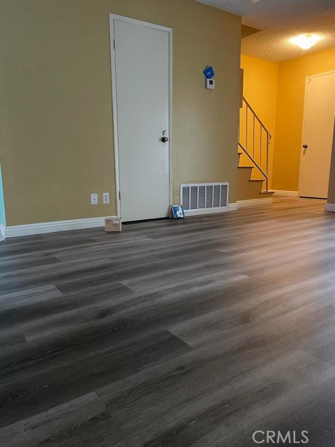 Detail Gallery Image 6 of 11 For 1304 Elm #13,  San Gabriel,  CA 91775 - 2 Beds | 2 Baths