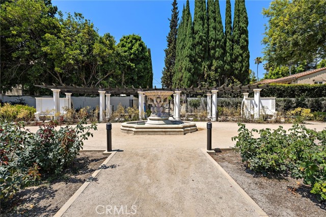 609 N Oakhurst Drive, Beverly Hills CA: https://media.crmls.org/medias/47a65c42-1499-4c02-b2f9-3eb2af676a2d.jpg