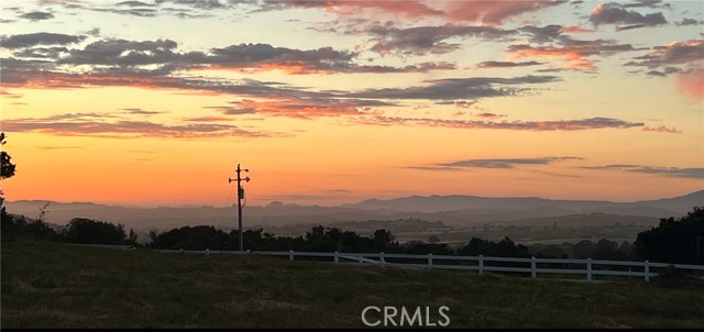 325 Red Oak Way, Arroyo Grande CA: https://media.crmls.org/medias/47a700b2-9ba5-4275-a3e8-0b636402925e.jpg