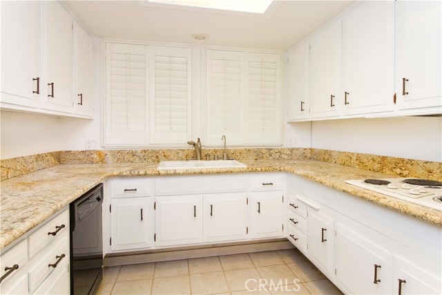 753 Avenida Majorca, Laguna Woods CA: https://media.crmls.org/medias/47a89c0b-b577-4ba7-b8d8-1d1e97c030c2.jpg