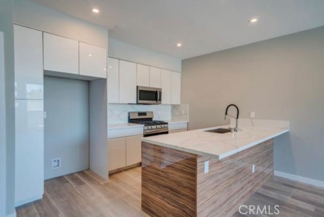 7018 Alabama Avenue, Canoga Park CA: https://media.crmls.org/medias/47a95bac-2158-46f0-9c9f-5e5ccffd6c43.jpg
