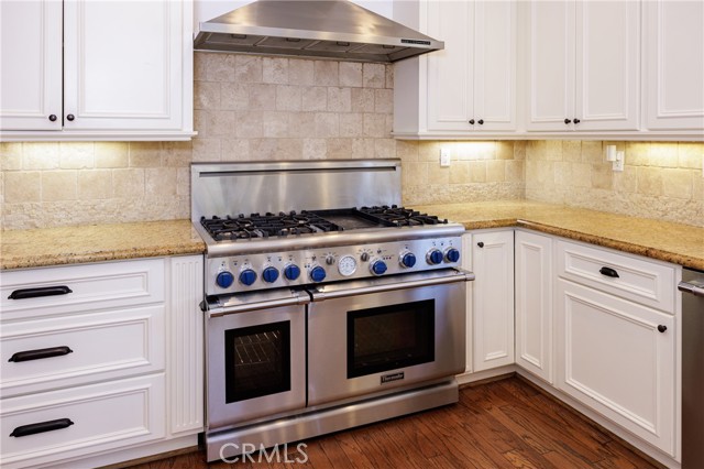513 W Avenida De Los Lobos Marinos, San Clemente CA: https://media.crmls.org/medias/47a98abd-a727-4fa0-b36b-60666b64d183.jpg