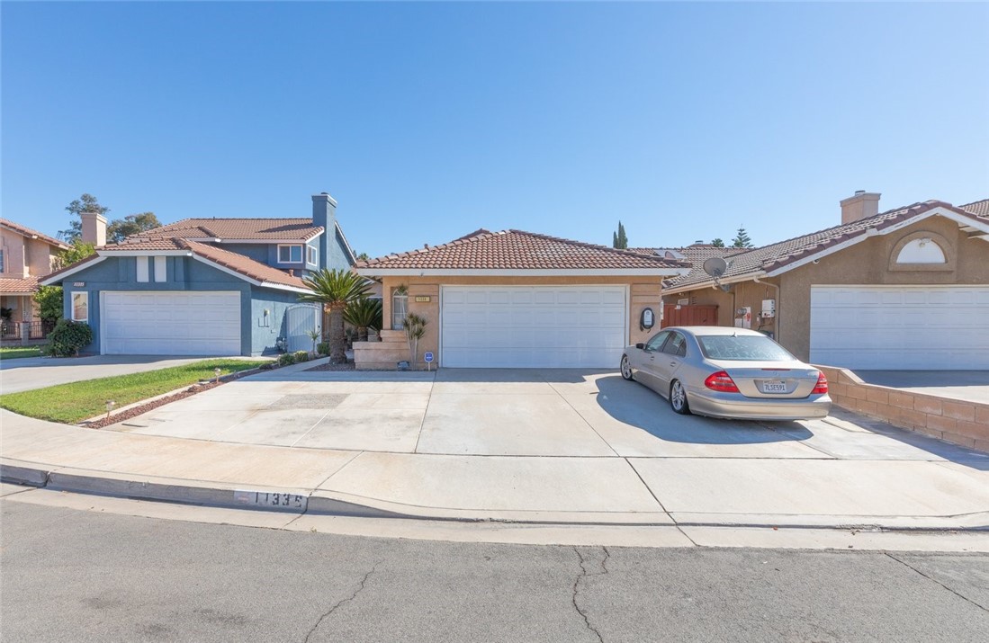 Image 2 for 11339 Larchwood Dr, Fontana, CA 92337