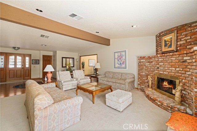 Detail Gallery Image 5 of 25 For 43642 Sierra Vista Dr, Lancaster,  CA 93536 - 3 Beds | 2 Baths