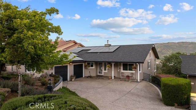 Detail Gallery Image 4 of 50 For 5419 Royal Oaks, Oroville,  CA 95966 - 3 Beds | 2/1 Baths