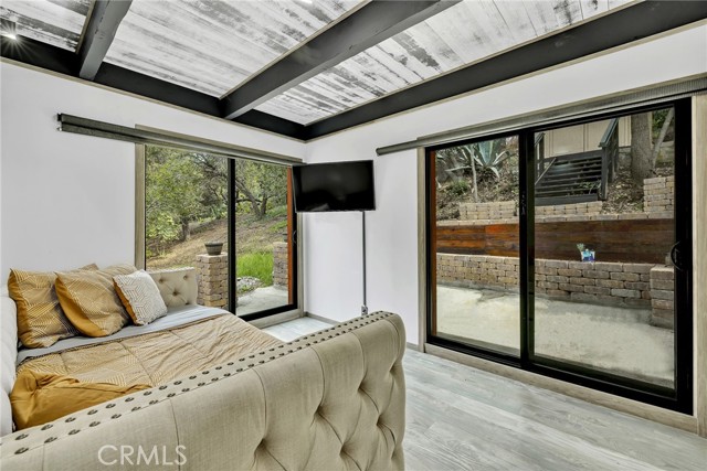 Detail Gallery Image 13 of 55 For 4256 Rosario Rd, Woodland Hills,  CA 91364 - 4 Beds | 2 Baths