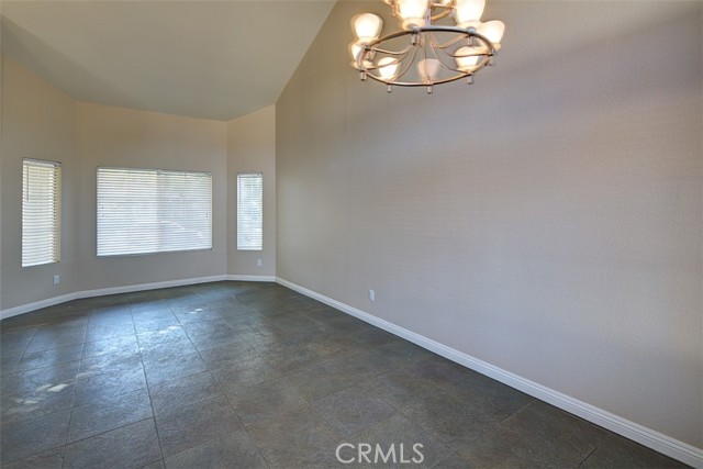 Detail Gallery Image 6 of 24 For 13162 Glandt Ct, Corona,  CA 92883 - 3 Beds | 2/1 Baths