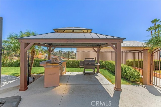 35225 Crystal Street, Yucaipa CA: https://media.crmls.org/medias/47ae3c7a-b906-4576-adeb-8692525a97b6.jpg