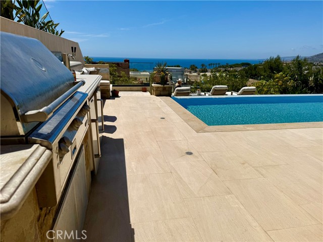 35 Shoreline Drive, Dana Point CA: https://media.crmls.org/medias/47aea357-e607-44c2-9d56-b80f25313a78.jpg