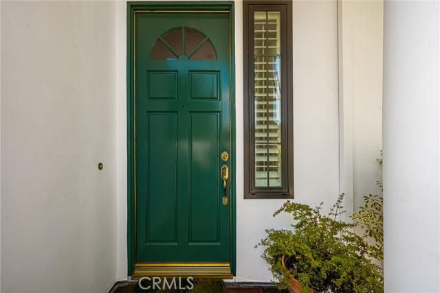 Detail Gallery Image 4 of 39 For 19412 Pompano Ln #106,  Huntington Beach,  CA 92648 - 4 Beds | 3/1 Baths