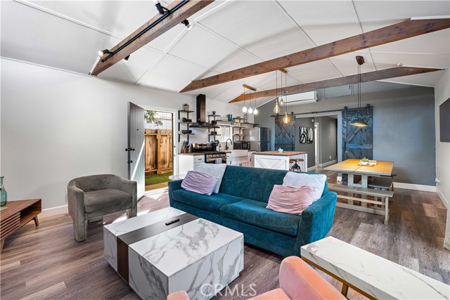 Detail Gallery Image 33 of 51 For 6514 Coldwater Canyon Ave, Valley Village,  CA 91606 - 4 Beds | 3 Baths