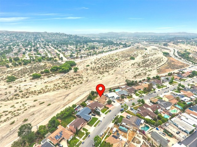 27142 Langside Avenue, Canyon Country CA: https://media.crmls.org/medias/47b1d054-b559-438c-874d-8111495ed9cc.jpg