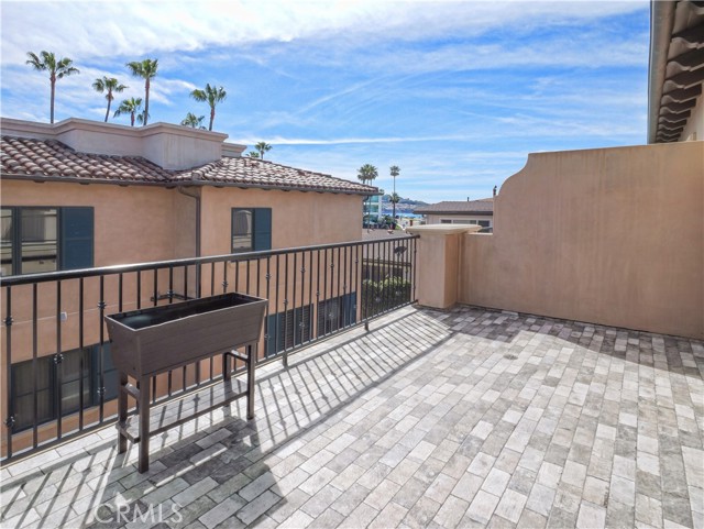 Detail Gallery Image 6 of 36 For 105 Paseo De La Playa #F,  Redondo Beach,  CA 90277 - 3 Beds | 3/1 Baths