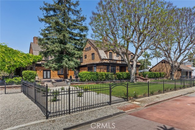 Detail Gallery Image 50 of 62 For 11 La Linda Dr, Long Beach,  CA 90807 - 8 Beds | 4/3 Baths