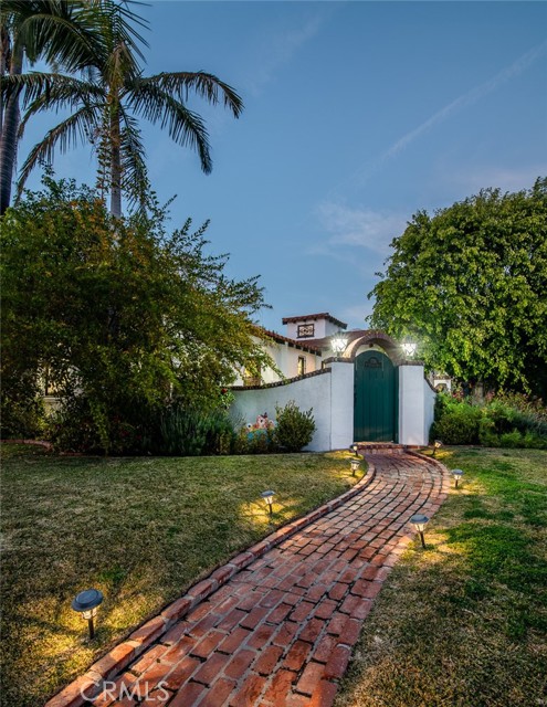 Detail Gallery Image 45 of 47 For 1731 W Kenneth Rd, Glendale,  CA 91201 - 3 Beds | 2 Baths