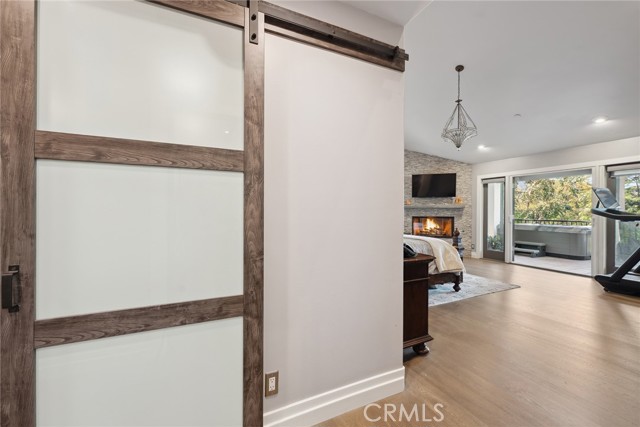 24311 Sylvan Glen Road, Calabasas CA: https://media.crmls.org/medias/47b2eea5-08a7-4adc-aade-3dcef4917955.jpg