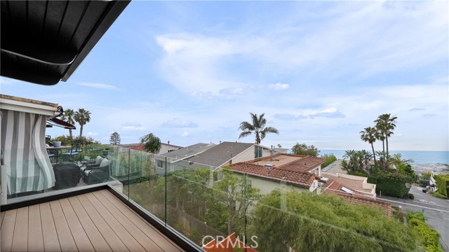 Detail Gallery Image 7 of 55 For 1095 Miramar, Laguna Beach,  CA 92651 - 3 Beds | 2 Baths