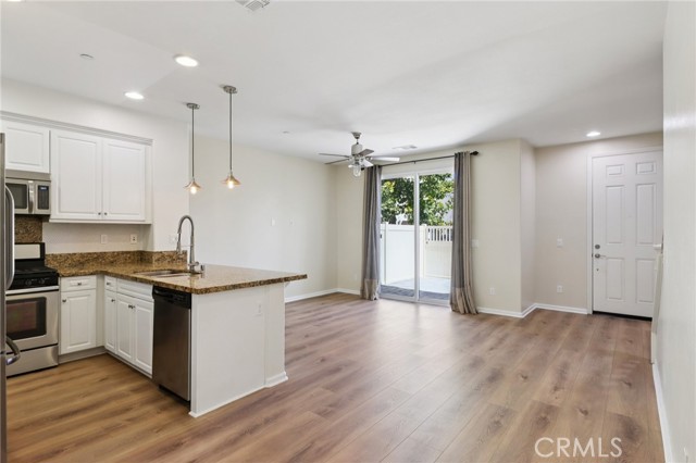 44118 Calle Luz, Temecula CA: https://media.crmls.org/medias/47b38ac5-417d-4825-a196-3ea0cf76eedc.jpg