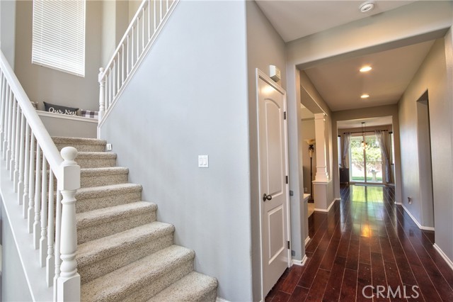 Detail Gallery Image 8 of 51 For 39883 S Creek Cir, Murrieta,  CA 92563 - 5 Beds | 3/1 Baths