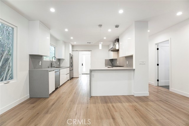 Detail Gallery Image 9 of 38 For 528 Spencer St, Glendale,  CA 91202 - 3 Beds | 2 Baths