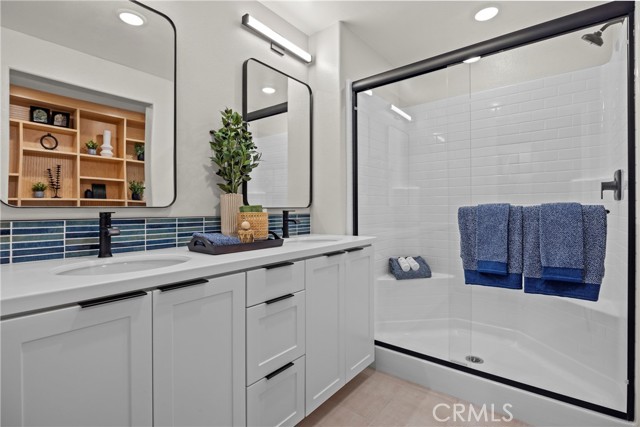 Detail Gallery Image 13 of 19 For 1936 W Sycamore Dr, Compton,  CA 90220 - 3 Beds | 3/1 Baths