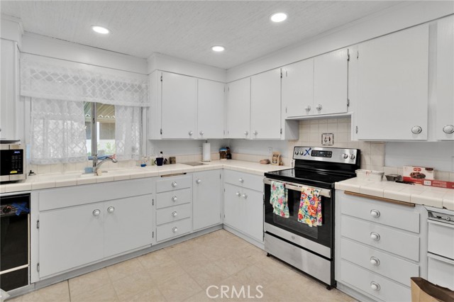 2494 Main Street, Barstow CA: https://media.crmls.org/medias/47b4a331-0564-4195-ae06-683b49e58bfa.jpg