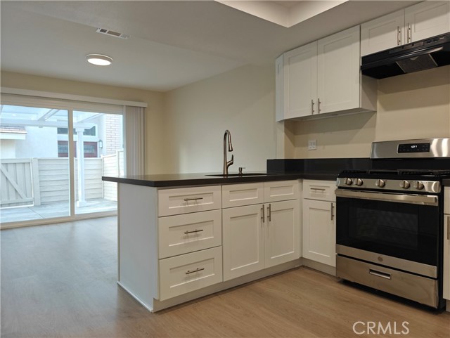 Detail Gallery Image 8 of 31 For 4 Brookmont, Irvine,  CA 92604 - 3 Beds | 2/1 Baths