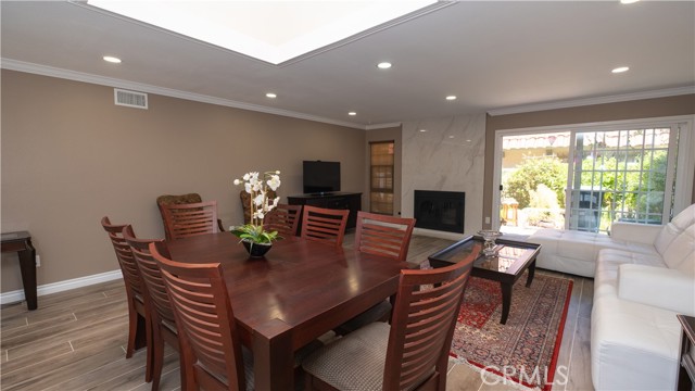 Detail Gallery Image 8 of 15 For 7 Satinwood Way, Irvine,  CA 92612 - 2 Beds | 2 Baths