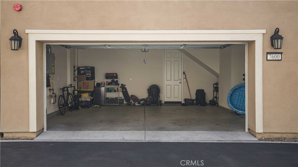 https://media.crmls.org/medias/47b5ff92-698d-4695-aabd-9211ac6d6e8f.jpg?preset=X-Large