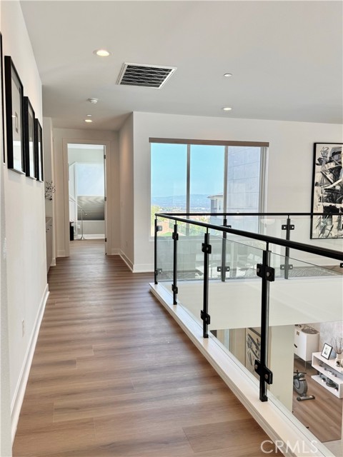 20401 W Aberdeen Lane, Porter Ranch CA: https://media.crmls.org/medias/47b64d02-97ae-4b27-9ecf-4fa64f093d5b.jpg